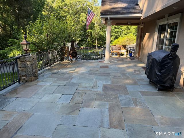 166 Blackwood Lane, Stamford, CT 06903