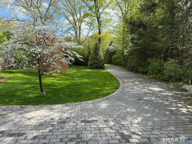 166 Blackwood Lane, Stamford, CT 06903