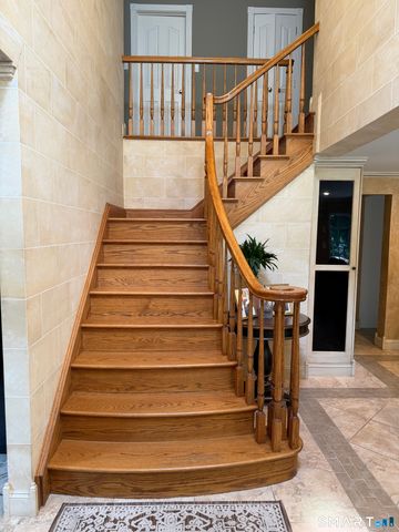 166 Blackwood Lane, Stamford, CT 06903