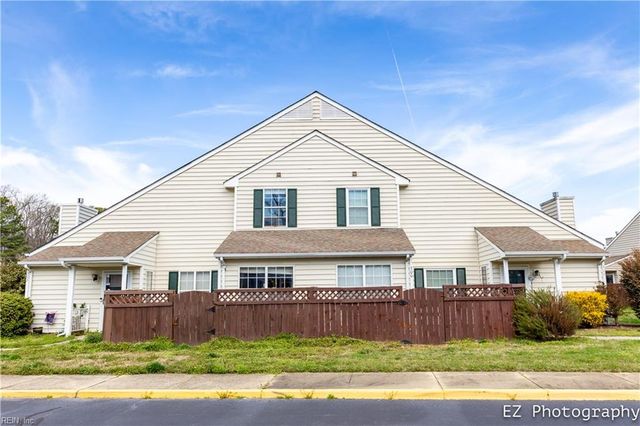 300 Hamlet CT, Yorktown, VA 23693