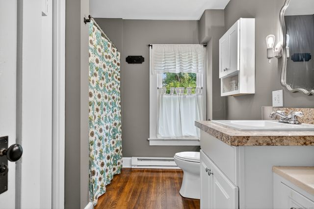 35 Menghi Street, New London, CT 06320