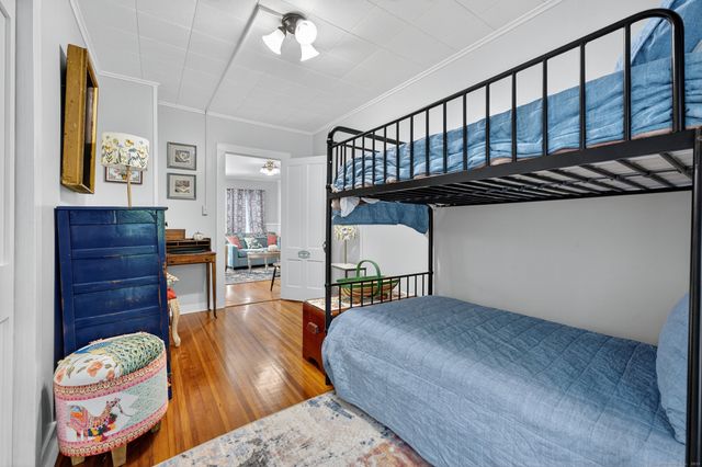 35 Menghi Street, New London, CT 06320