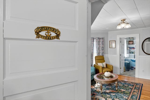 35 Menghi Street, New London, CT 06320