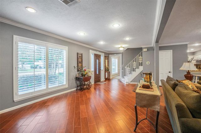 14610 Carolcrest Drive, Houston, TX 77079