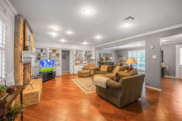 14610 Carolcrest Drive, Houston, TX 77079