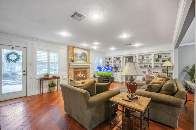 14610 Carolcrest Drive, Houston, TX 77079