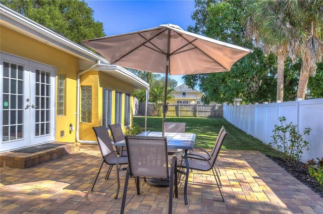 5850 24TH AVENUE S, Gulfport, FL 33707