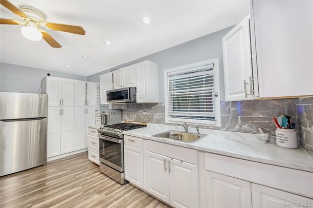 204 Bayside Avenue, Oceanside, NY 11572