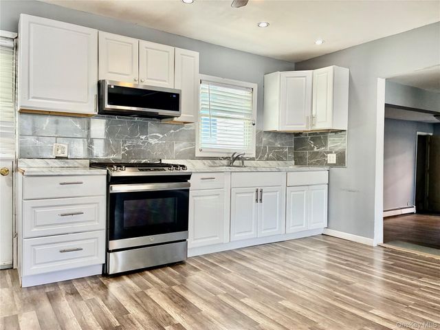 204 Bayside Avenue, Oceanside, NY 11572