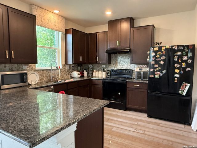 8126 Breakaway Pass, San Antonio, TX 78254