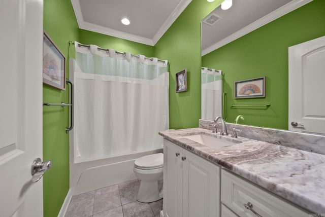 227 Nantucket Loop, Maumelle, AR 72113