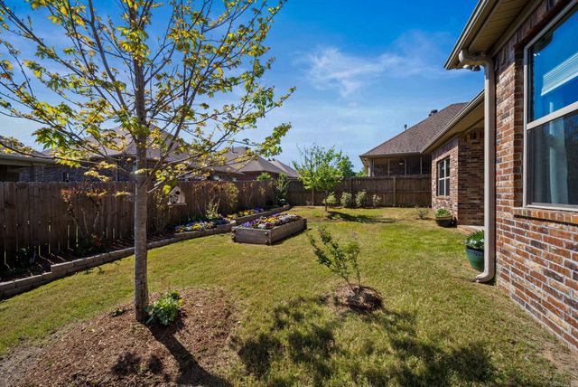 227 Nantucket Loop, Maumelle, AR 72113