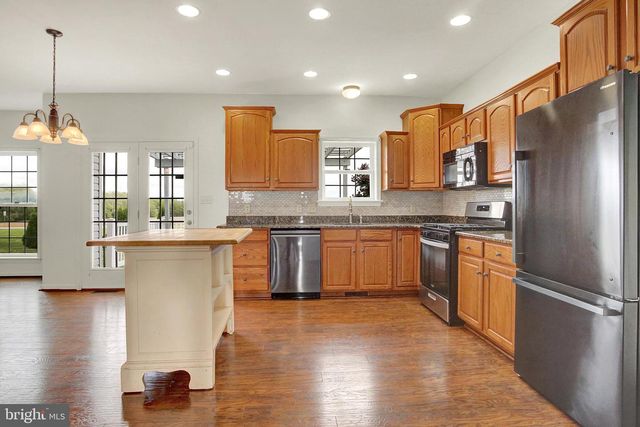 552 SOAPSTONE LN, York, PA 17404