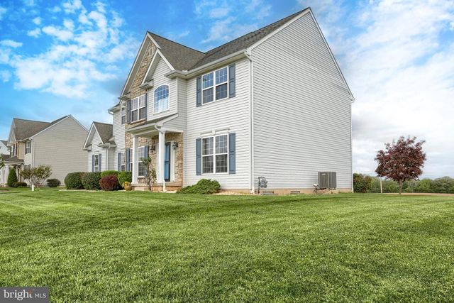 552 SOAPSTONE LN, York, PA 17404