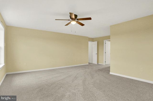 552 SOAPSTONE LN, York, PA 17404