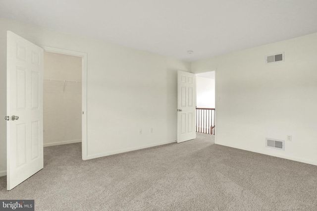 552 SOAPSTONE LN, York, PA 17404