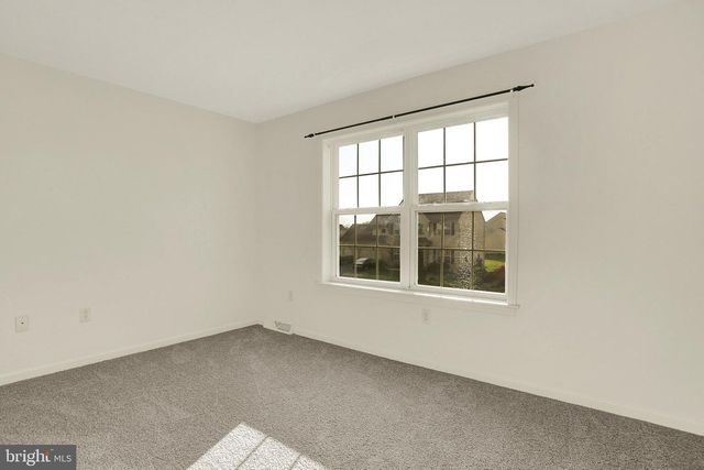 552 SOAPSTONE LN, York, PA 17404