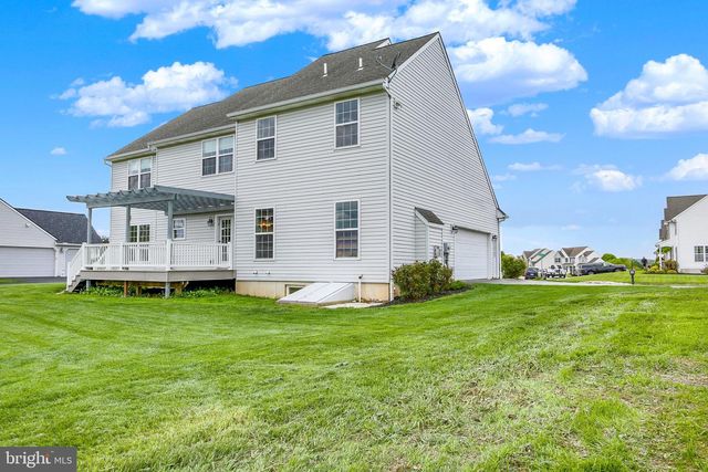 552 SOAPSTONE LN, York, PA 17404