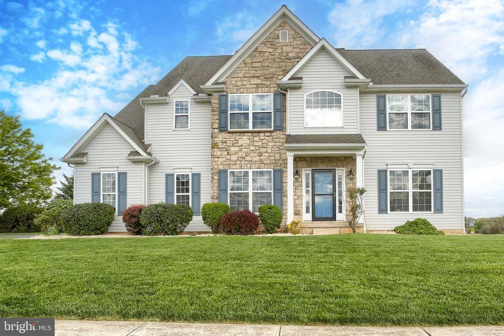 552 SOAPSTONE LN, York, PA 17404