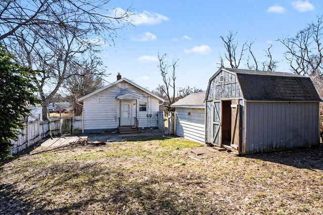 22815 Hartzer Avenue, South Bend, IN 46628