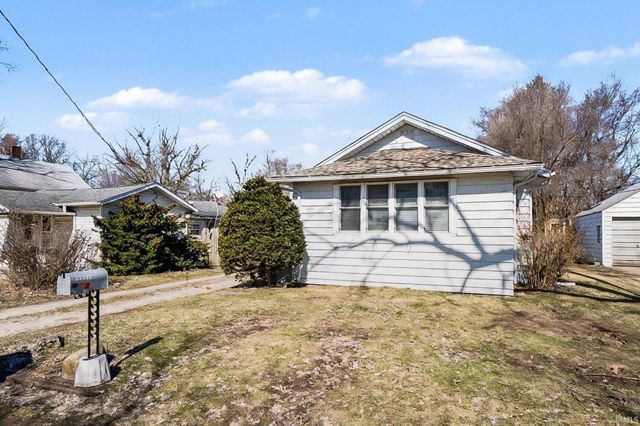 22815 Hartzer Avenue, South Bend, IN 46628