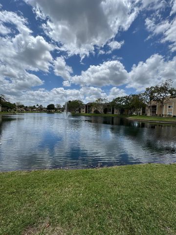 300 PALM Circle W 204, Pembroke Pines, FL 33025