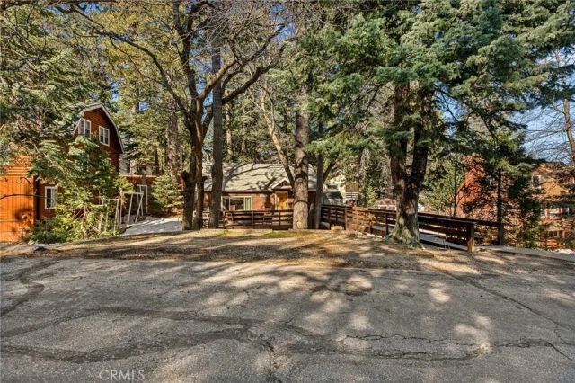 32135 West Drive, Running Springs, CA 92382