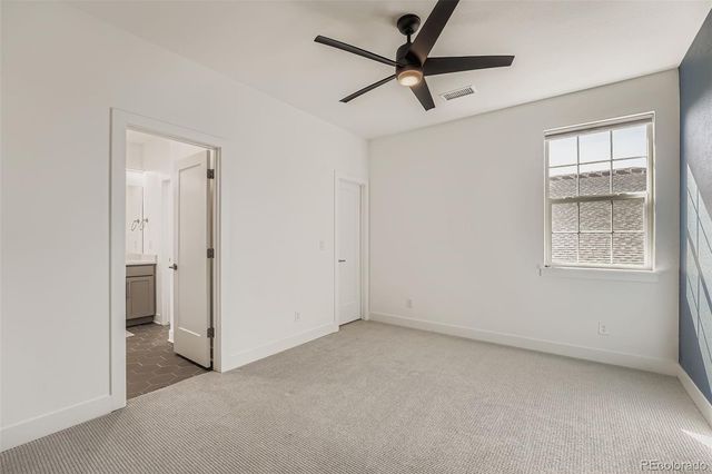 6689 S Vandriver Way, Aurora, CO 80016