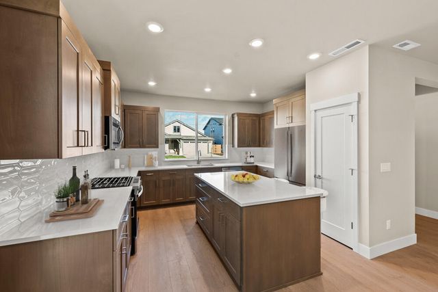 20894 SE Caldera Drive, Bend, OR 97702