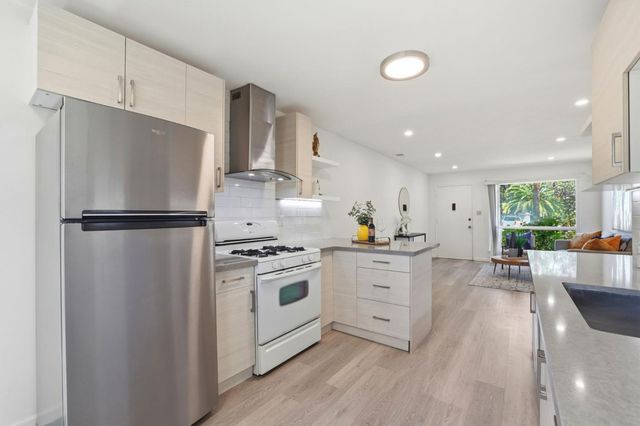 111-113 Nancy Court, Mountain View, CA 94041