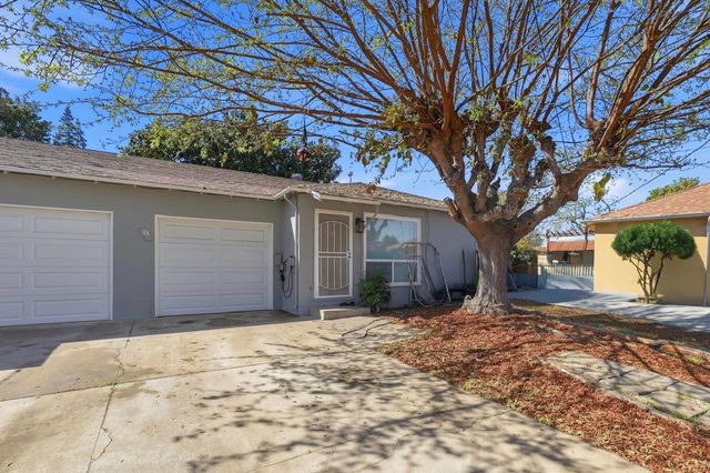 111-113 Nancy Court, Mountain View, CA 94041