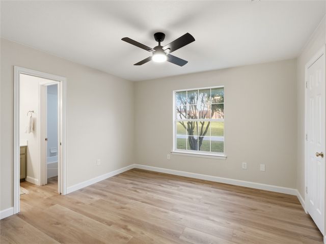 902 W Pioneer Circle, Argyle, TX 76226
