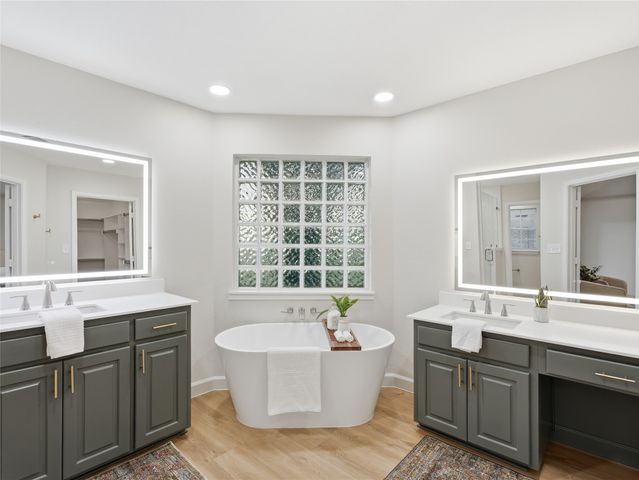 902 W Pioneer Circle, Argyle, TX 76226