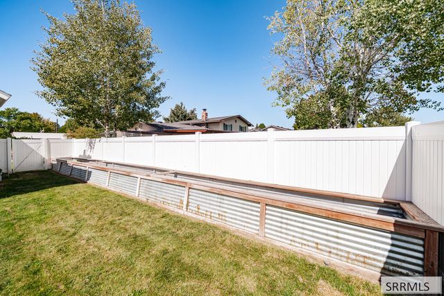 3241 Disney Drive, Idaho Falls, ID 83404