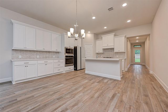308 Mullins Court, Montgomery, TX 77316