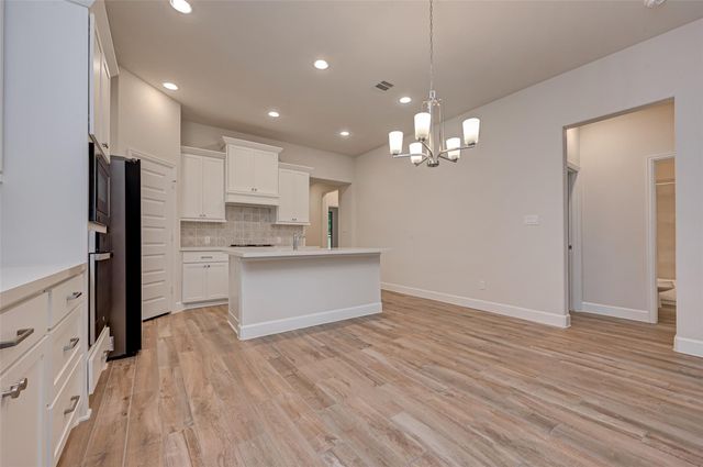308 Mullins Court, Montgomery, TX 77316
