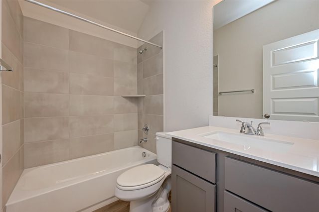 308 Mullins Court, Montgomery, TX 77316