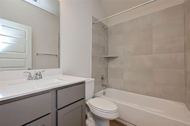 308 Mullins Court, Montgomery, TX 77316