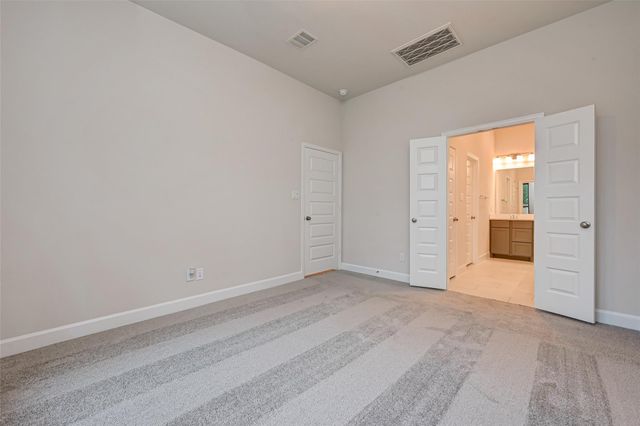 308 Mullins Court, Montgomery, TX 77316