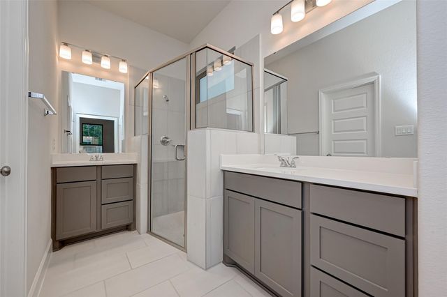 308 Mullins Court, Montgomery, TX 77316