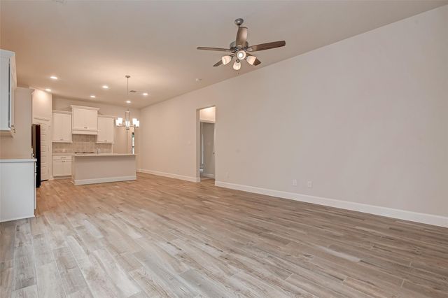 308 Mullins Court, Montgomery, TX 77316