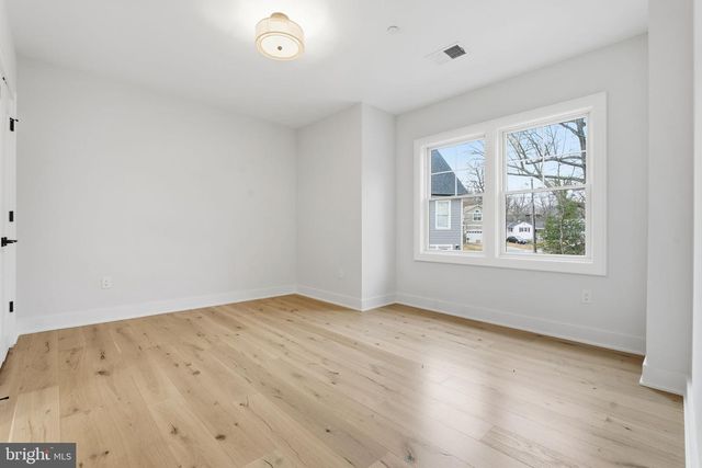 3835 LAWRENCE AVE, Kensington, MD 20895