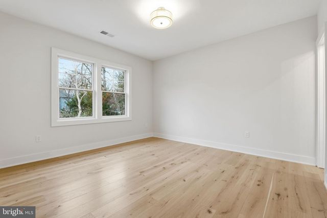 3835 LAWRENCE AVE, Kensington, MD 20895