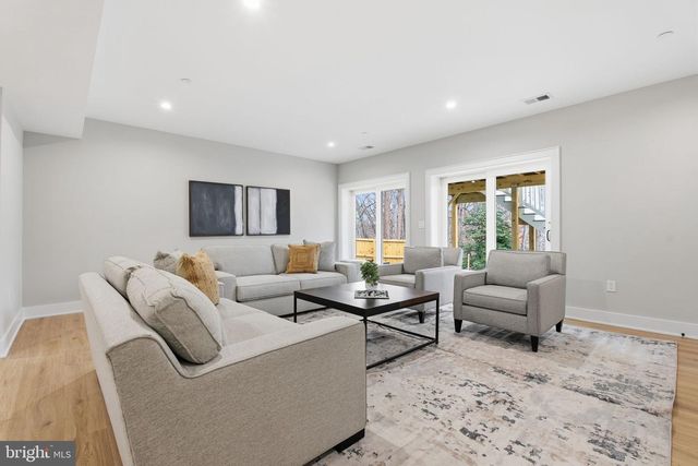 3835 LAWRENCE AVE, Kensington, MD 20895