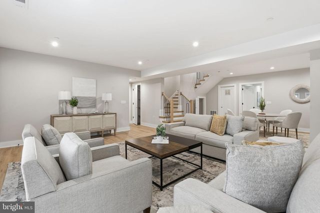 3835 LAWRENCE AVE, Kensington, MD 20895