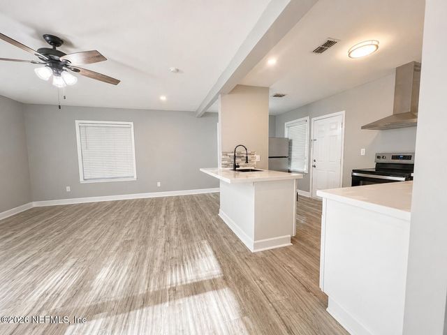 943 SARANAC Street, Jacksonville, FL 32254