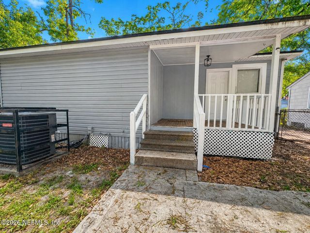943 SARANAC Street, Jacksonville, FL 32254