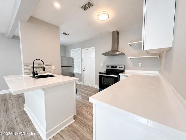 943 SARANAC Street, Jacksonville, FL 32254