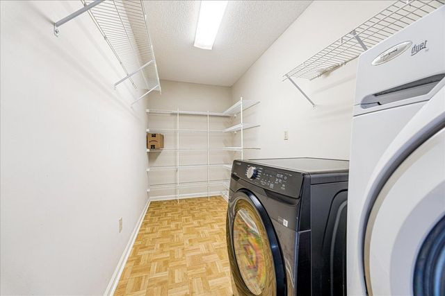 6894 HEDGEWOOD LN, Bartlett, TN 38135