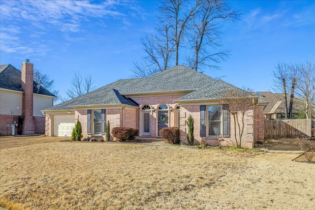 6894 HEDGEWOOD LN, Bartlett, TN 38135